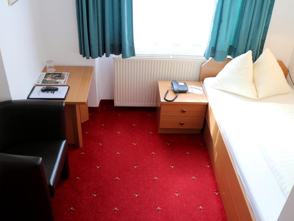 Hotel Gasthof Kasino Villach Bilik gambar