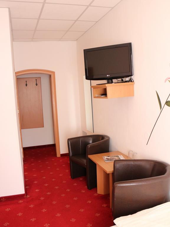 Hotel Gasthof Kasino Villach Bilik gambar