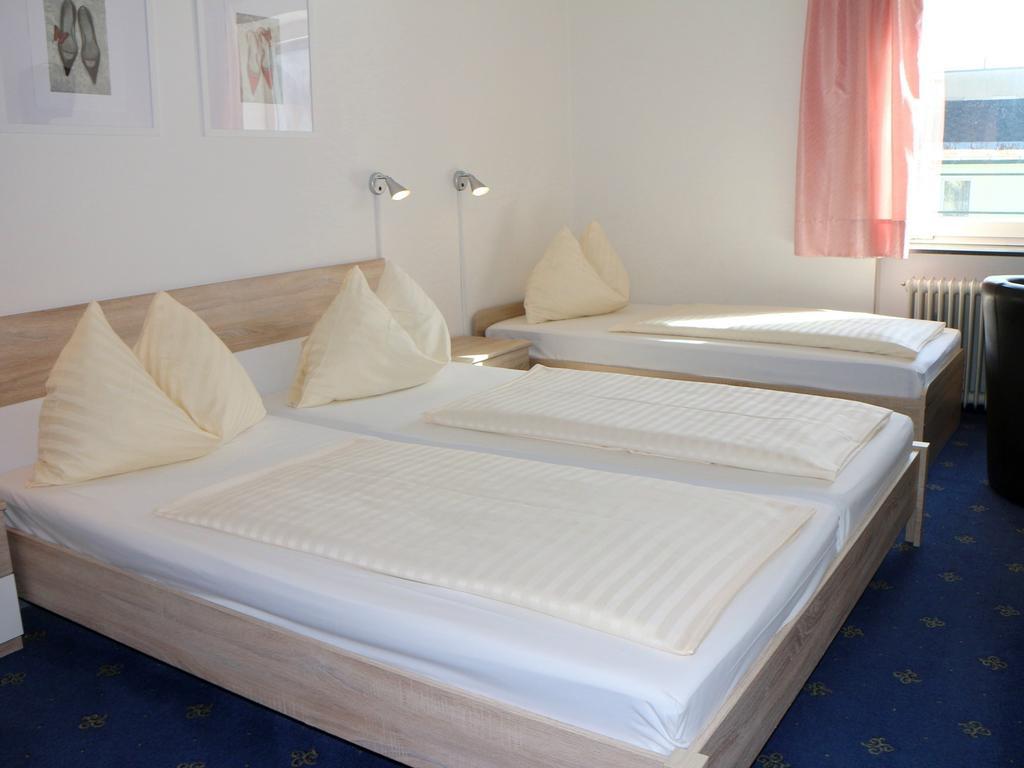 Hotel Gasthof Kasino Villach Bilik gambar